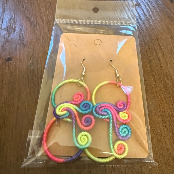2/$29 or 3/$39 NWOT Vibrant colorful rainbow Chinese knot earrings - Picture 3 of 7